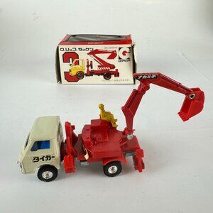 Vintage Grip Zechin ELF Super Crane Truck With Original Box Japan